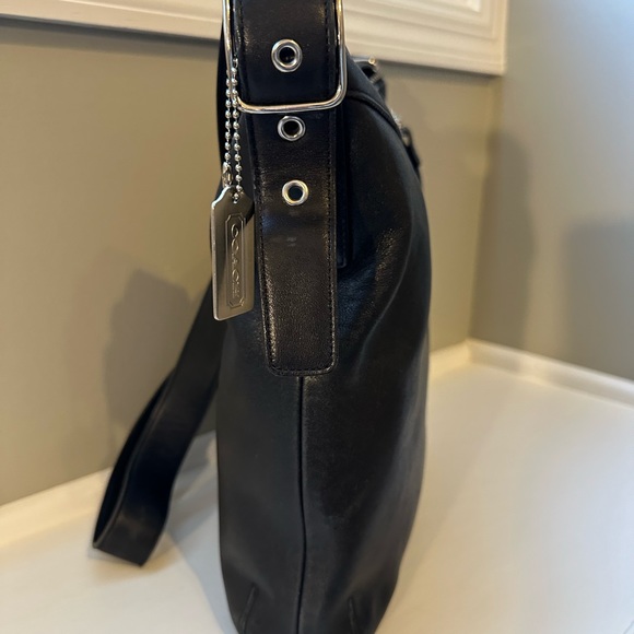 VINTAGE COACH 9188 BLACK LEATHER SHOULDER BAG - Picture 3 of 7